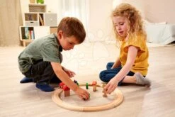 Bahngleis Aus Holz Circular Train Eichhorn Lokomotive Mit Wagen Und Zubehör 20 Teile 135 Cm Schienenlänge 15 Bahngleis Aus Holz Circular Train Eichhorn Lokomotive Mit Wagen Und Zubehör 20 Teile 135 Cm Schienenlänge -Eichhorn 100006200 g eichhorn trat