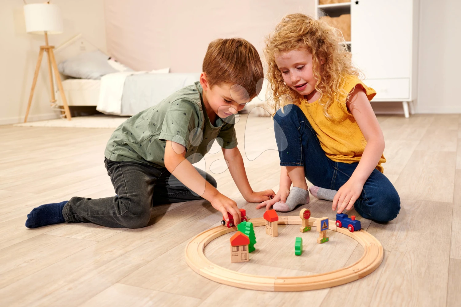 Bahngleis Aus Holz Circular Train Eichhorn Lokomotive Mit Wagen Und Zubehör 20 Teile 135 Cm Schienenlänge 7 Bahngleis Aus Holz Circular Train Eichhorn Lokomotive Mit Wagen Und Zubehör 20 Teile 135 Cm Schienenlänge – Bild 7
