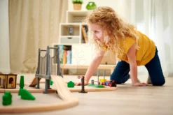 Bahngleis Aus Holz Train Set With Bridge Eichhorn Mit Lokomotive, Waggons, Brücke Und Zubehör, 55 Teile, 500 Cm Schienenlänge -Eichhorn 100006204 r eichhorn trat