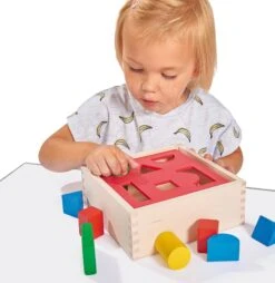 Holzeinlage Formbox Posting Box Eichhorn Mit 10 Würfeln In Verschiedenen Formen Und Farben 12 Teile Ab 12 Monaten