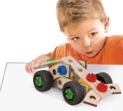 Holzbausatz Mit Drei Rennwagen Constructor Racer Eichhorn Formel 1 Und 2 Fahrzeuge 35 Teile -Eichhorn 100039007 b eichhorn stavebnica